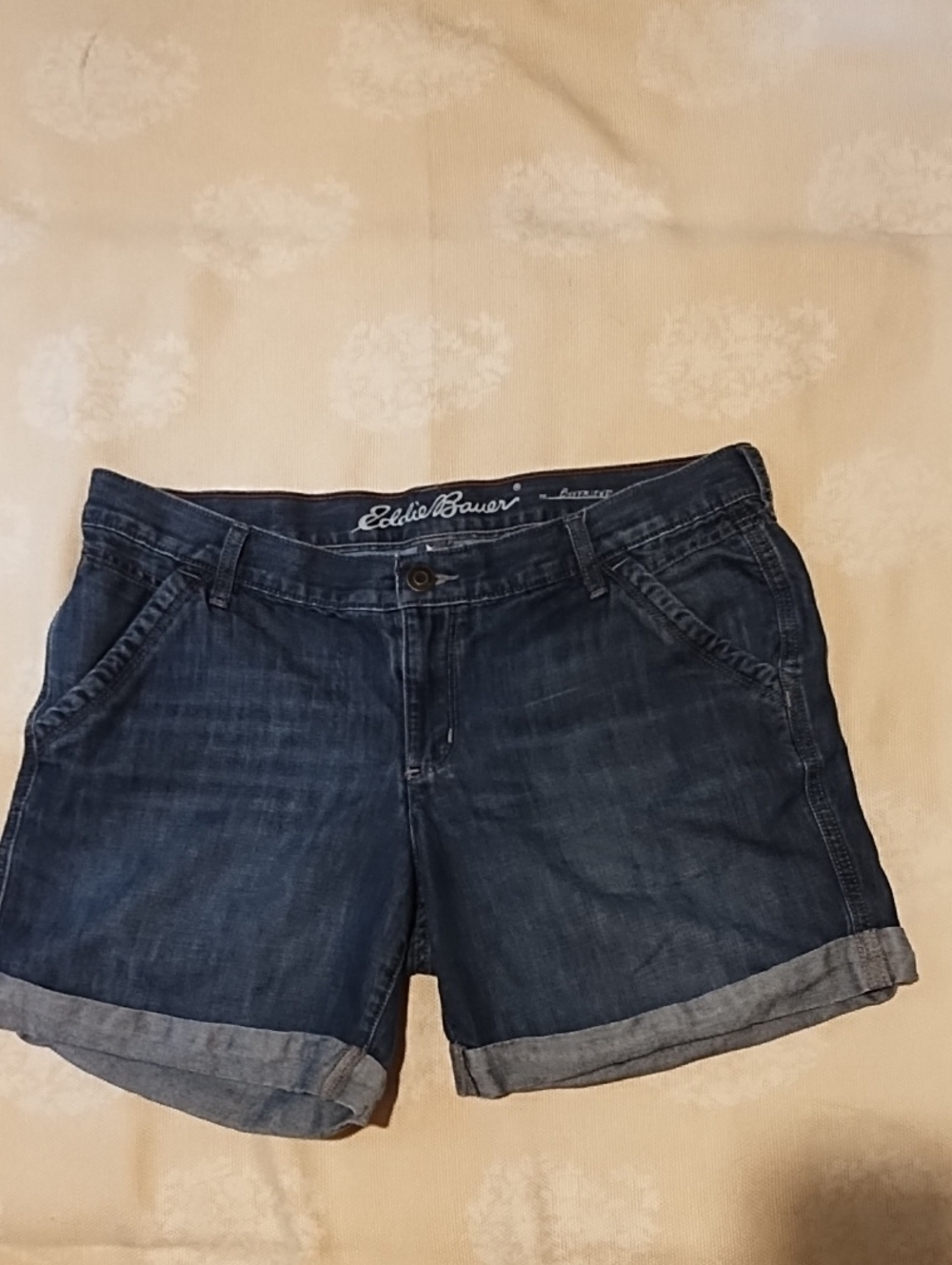 Eddie Bauer EUC Dark Indigo Rolled Cuff Denim Shorts Size 10 Distressed.